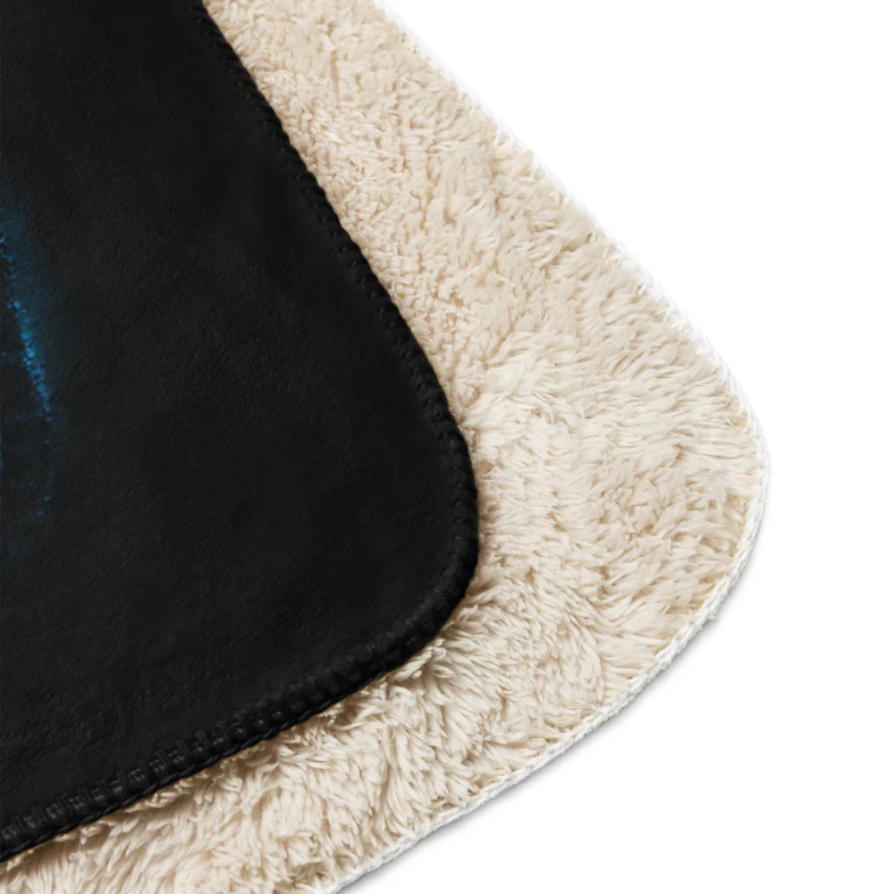 Alien: Earth Xenodome Sherpa Blanket - Image 7